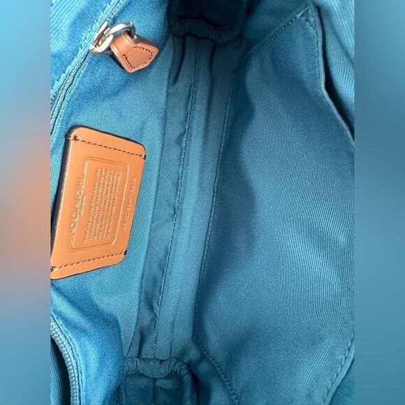 REVERSIBLE CROSSBODY IN WILDFLOWER PRINT COATED CANVAS TEAL (COACH F12012) - Picture 4 of 9